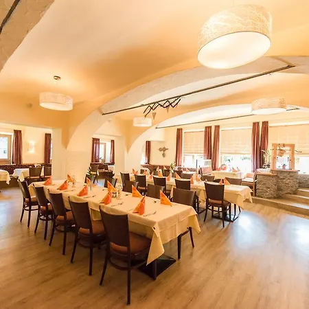 Otel Brunnwirt Weissbriach