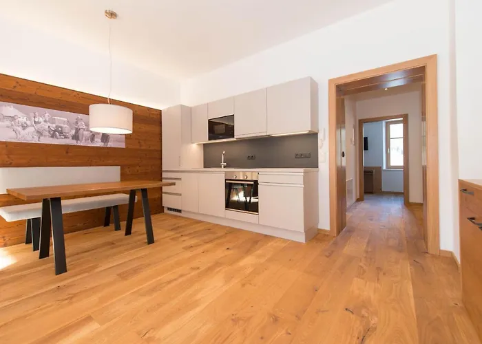 Brunnwirt מלון 3*